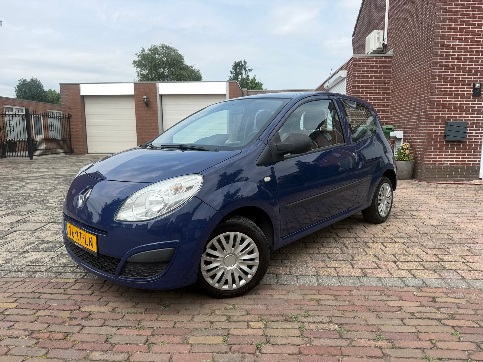 Renault Twingo 1.2 16V 2007 Blauw Airco - Elek. Ramen - APK, Voorwielaandrijving, 31 €/maand, 4 cilinders, Origineel Nederlands