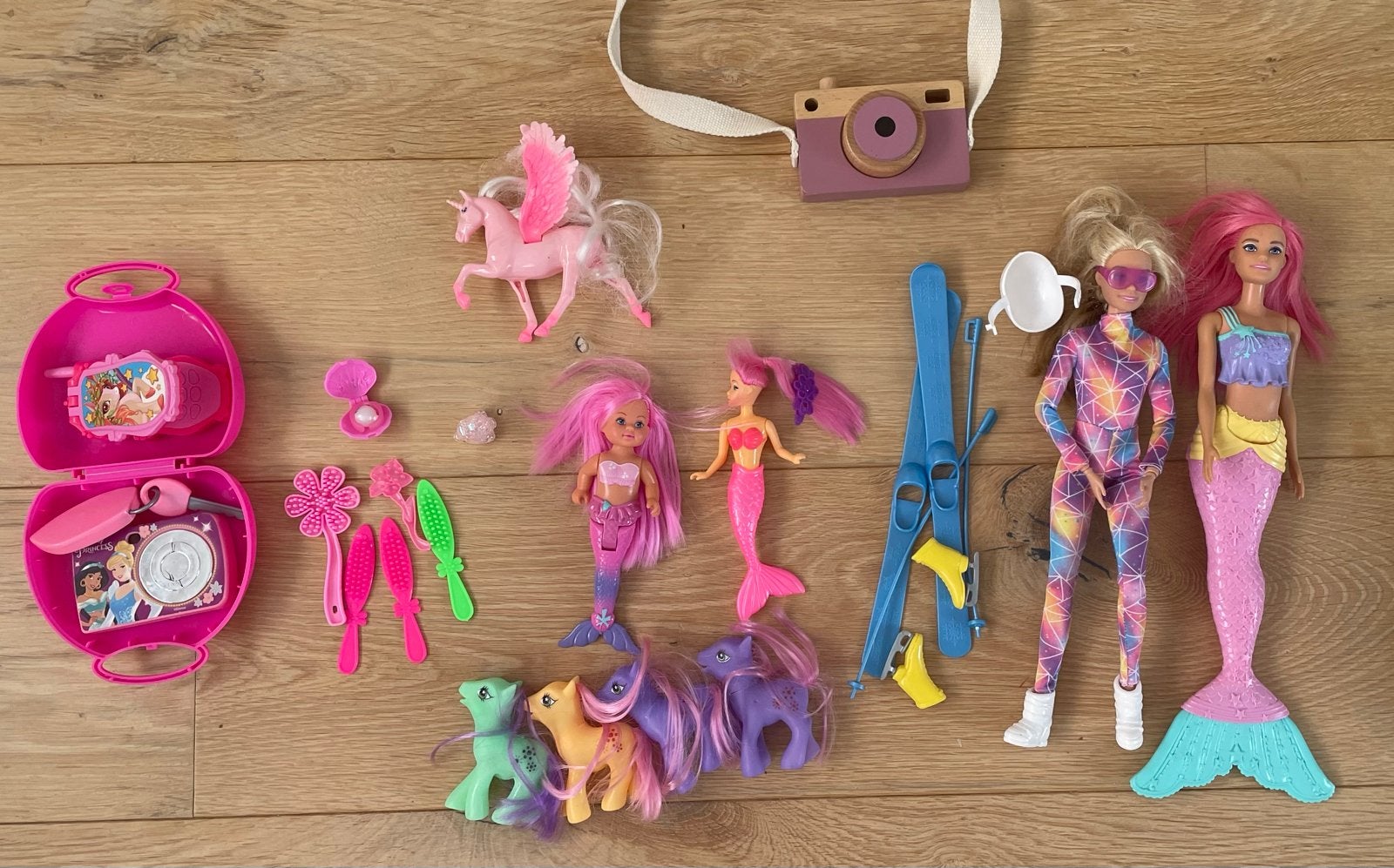 Ski Barbie, zeemeerminnen en pony's speelset, Ophalen, Gebruikt, Barbie