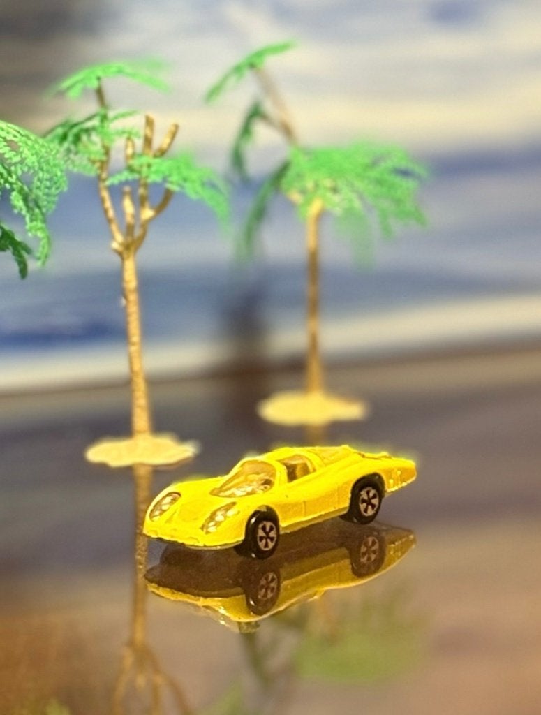 Gele PORSCHE Le Mans No. 232 MAJORETTE 7cm, Hobby en Vrije tijd, Modelauto's | Overige schalen, Ophalen of Verzenden, Gebruikt