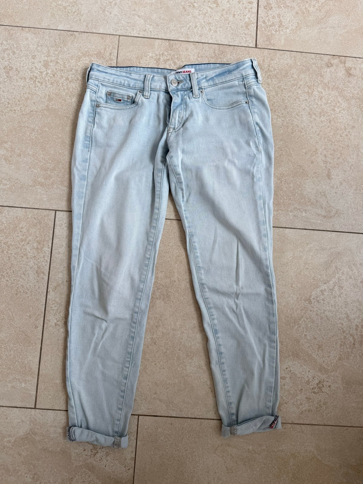 Tommy Jeans dames jeans maat W28, Ophalen of Verzenden, Zo goed als nieuw, Blauw, W27 (confectie 34) of kleiner