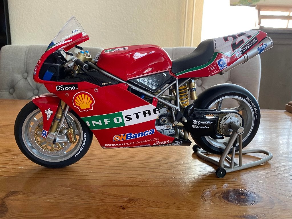Ducati 996R  World Super Bike 2001 schaal 1:6, Verzenden, Nieuw, 1:5 t/m 1:8, Motor
