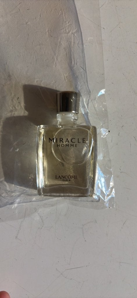 Vintage mini parfums, Ophalen of Verzenden, Zo goed als nieuw, Miniatuur, Gevuld
