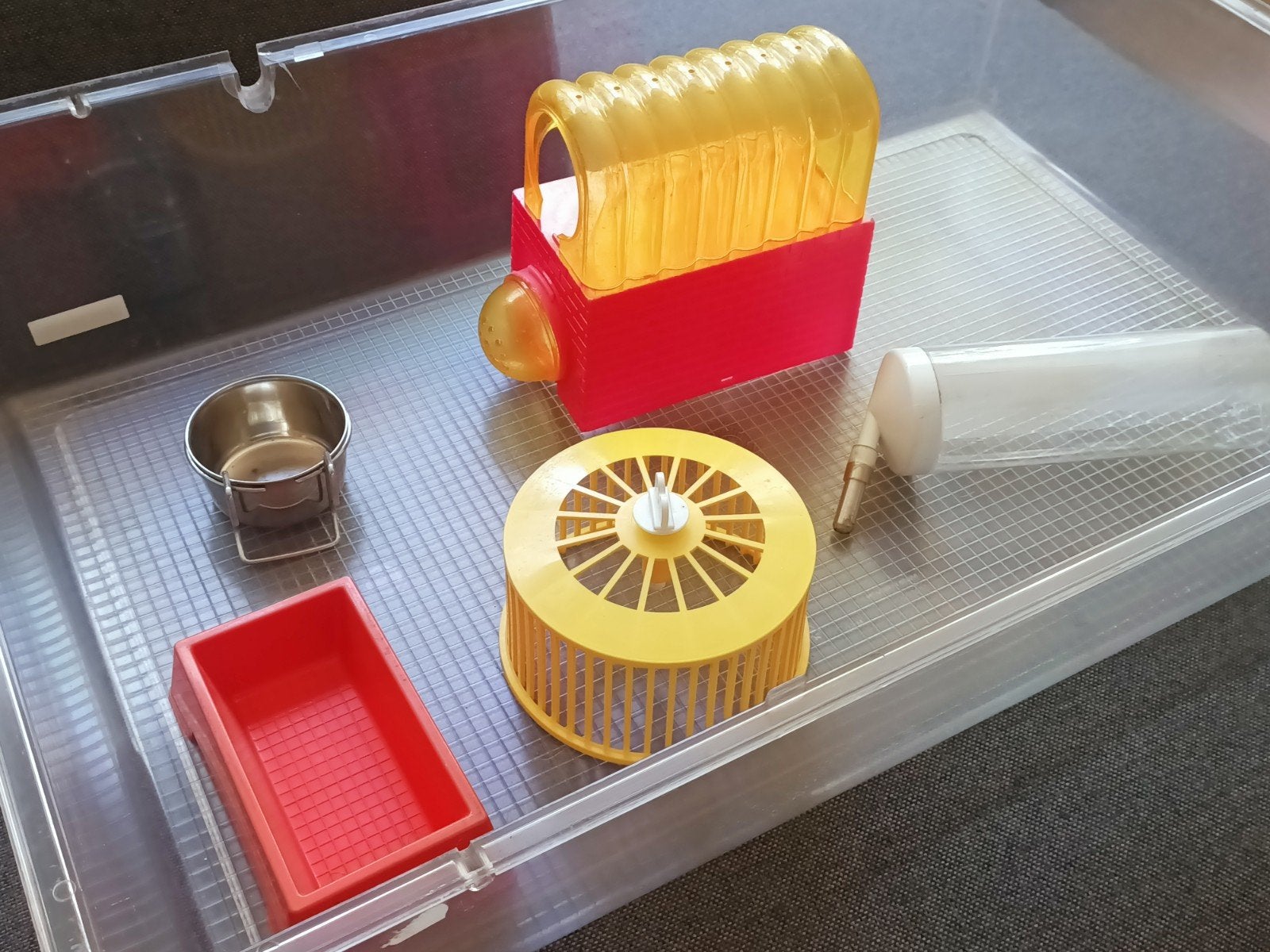 Hamster hok of kooi met toebehoren snel ophalen svp, Minder dan 75 cm, Ophalen, Minder dan 60 cm, Hok