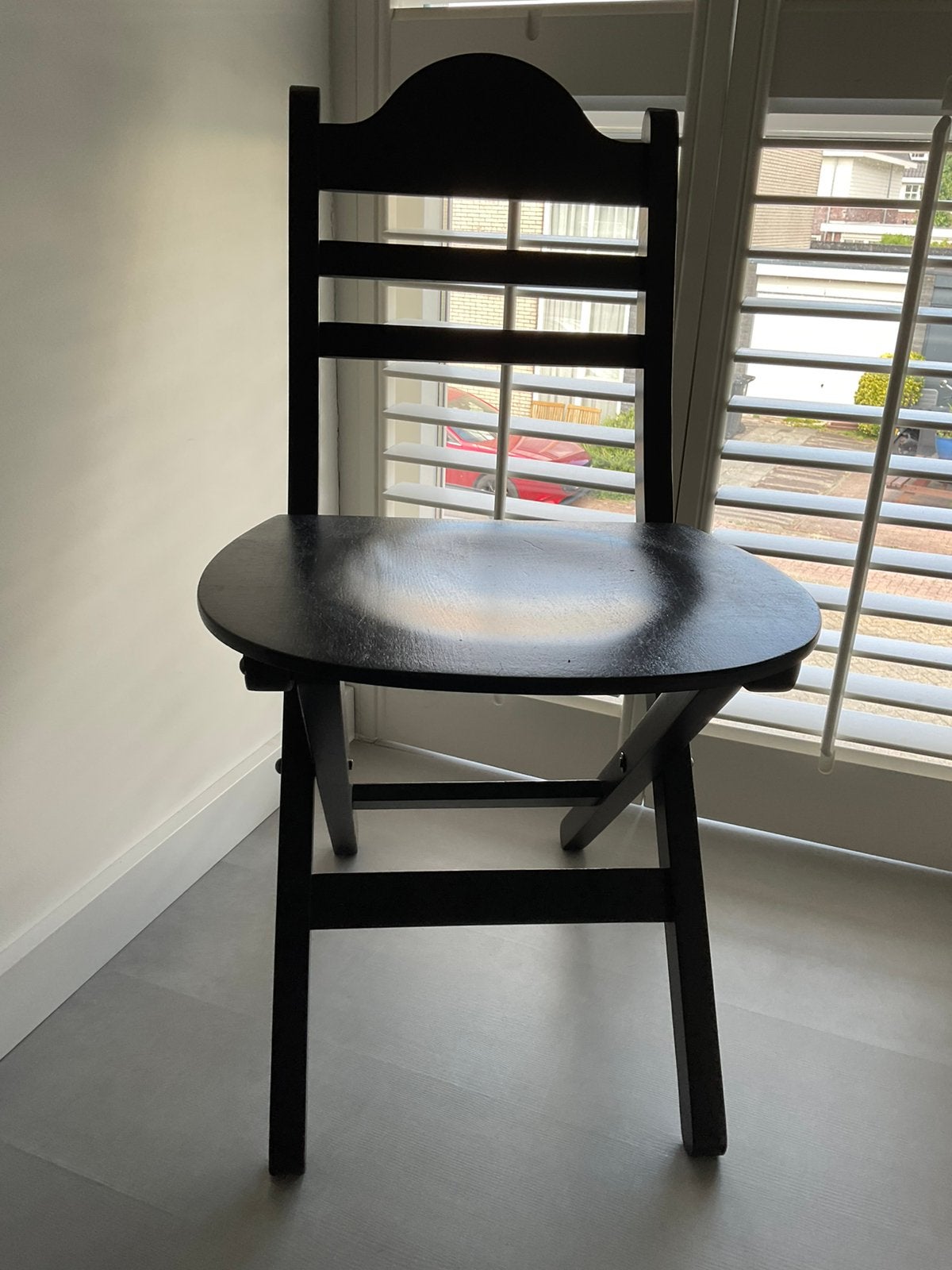 Zwart houten klapstoel., Ophalen, Gebruikt, Zwart, Eén