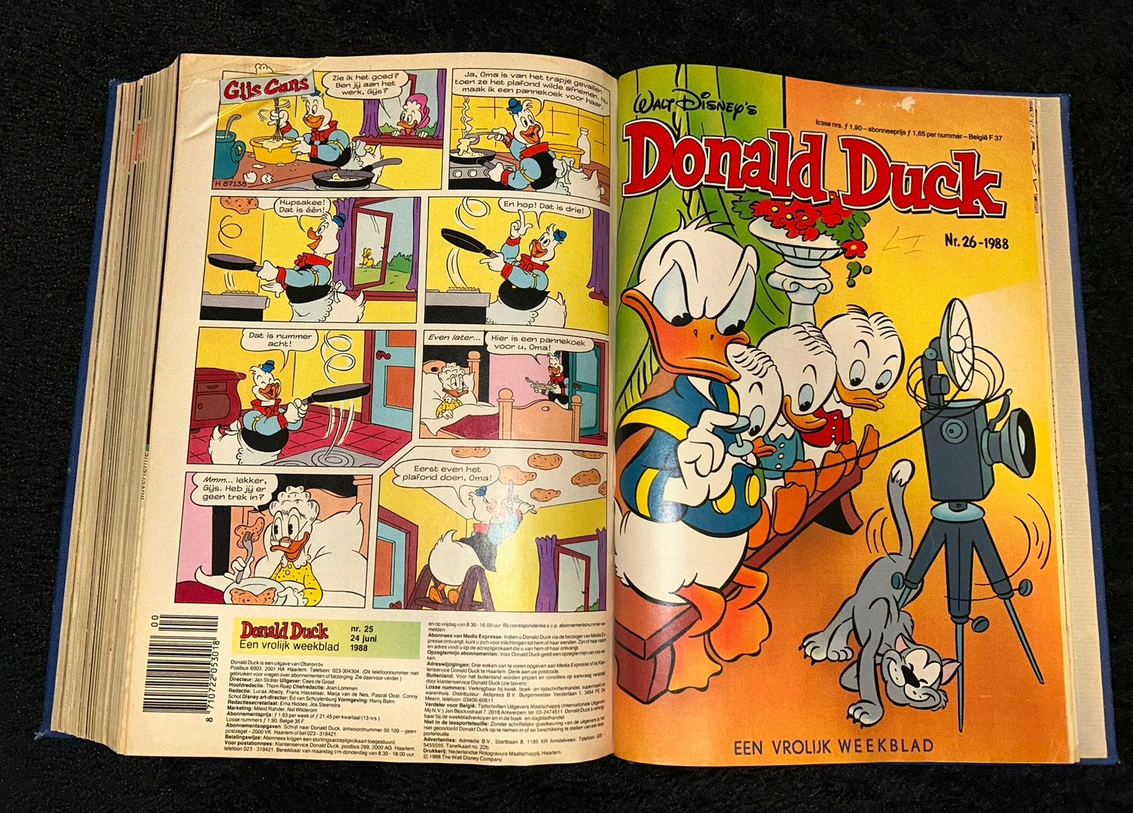 Donald Duck 1988 nr. 1 t/m 26 – ingebonden jaargang –vintage, Gelezen, Europa, Ophalen of Verzenden, Meerdere comics
