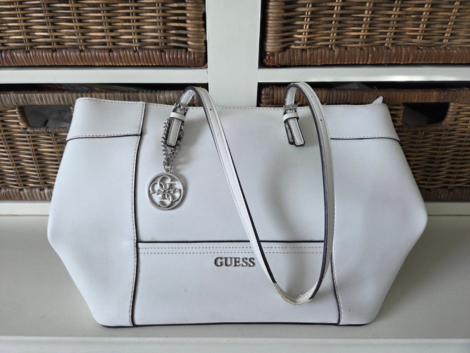 Guess tas, Ophalen of Verzenden, Gebruikt, Wit, Handtas