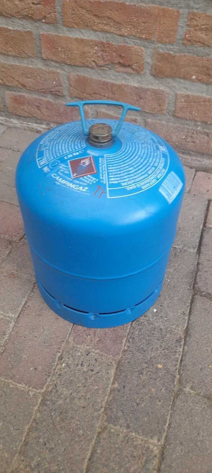 Campinggaz gasfles model 907 vol / gevuld, Caravans en Kamperen, Kampeeraccessoires, Ophalen, Zo goed als nieuw