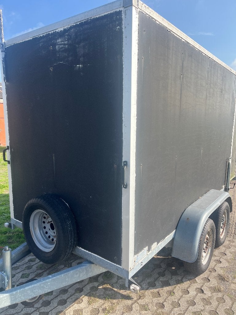 Gesloten aanhangwagen - Ideaal voor transport, Ophalen, Gebruikt