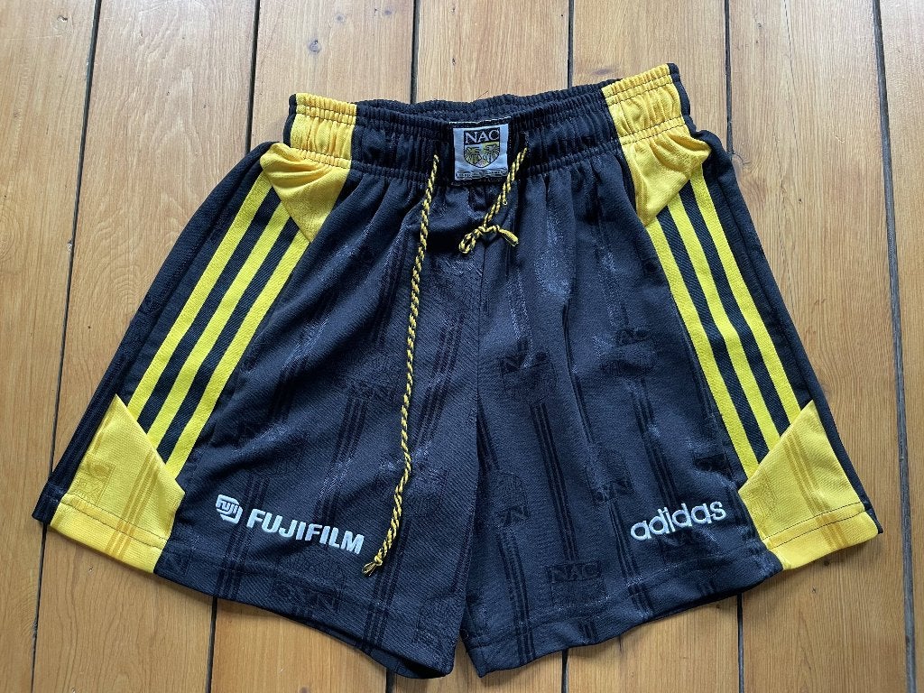 NAC Breda Broekje 96/97 Adidas - 170 (SMALL), Maat S, Verzenden, Zo goed als nieuw, Broek