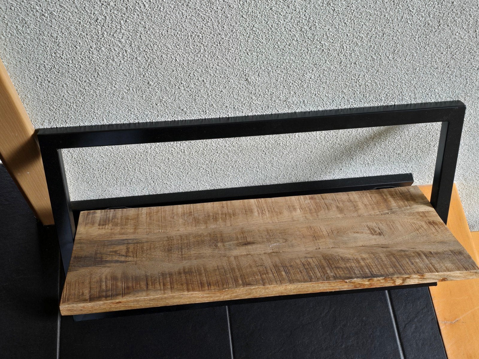 Wandplank zwart met hout, Ophalen, Zo goed als nieuw