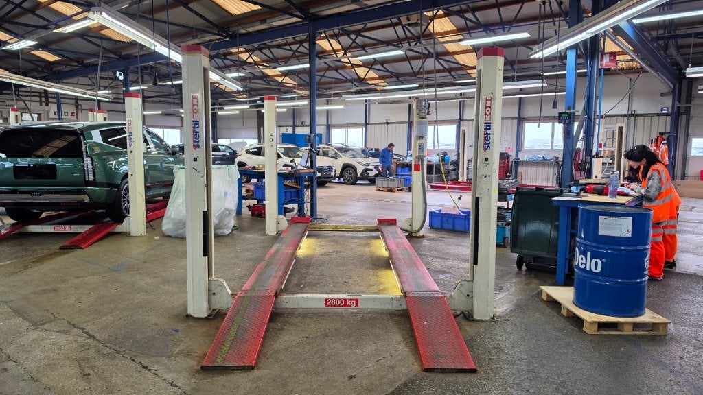4 koloms hefbrug autobrug Koni KS 4028 2800Kg APK brug RAI, Ophalen