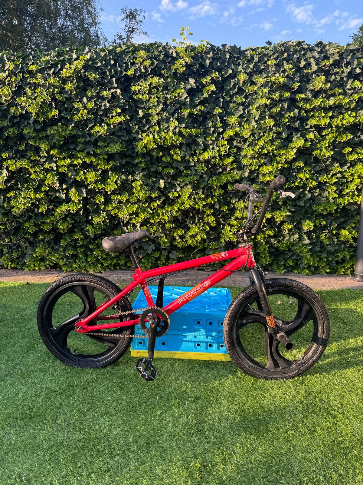 Haro F4 series BMX Fiets Rood - Gebruikt, Fietsen en Brommers, Ophalen, Gebruikt, Staal, Velgrem