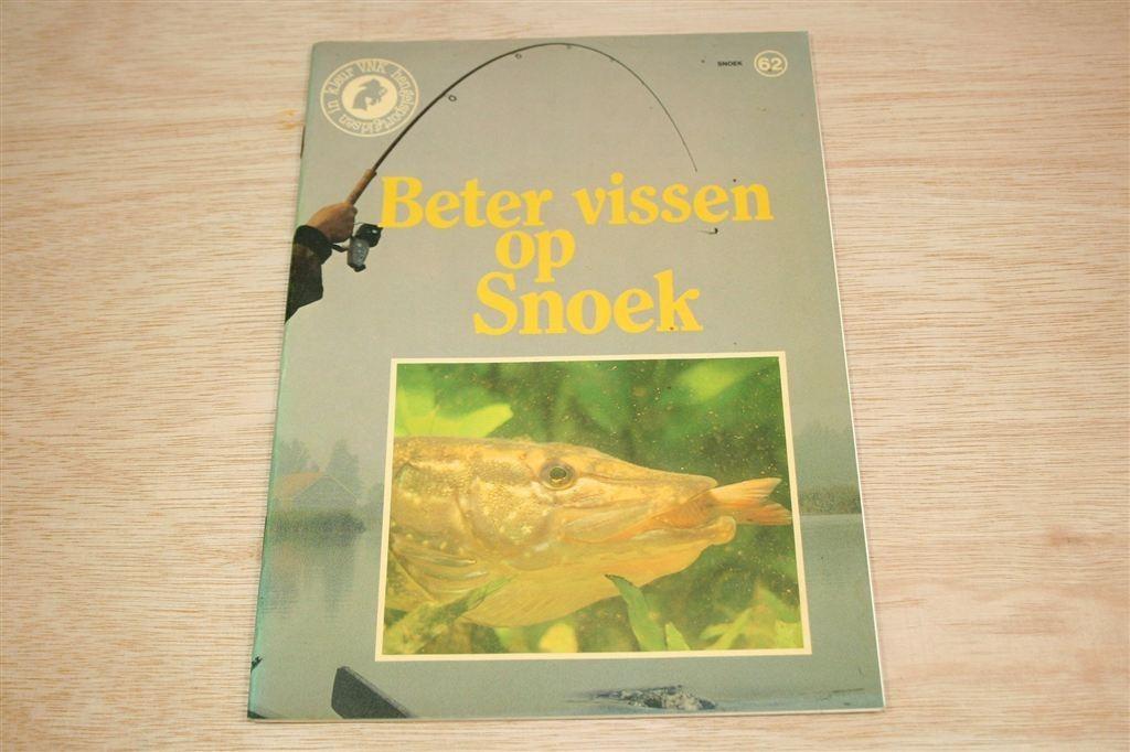 Beter Vissen op Snoek — N. de Boer — Hengelsportgids, Ophalen of Verzenden, Gelezen, Watersport en Hengelsport