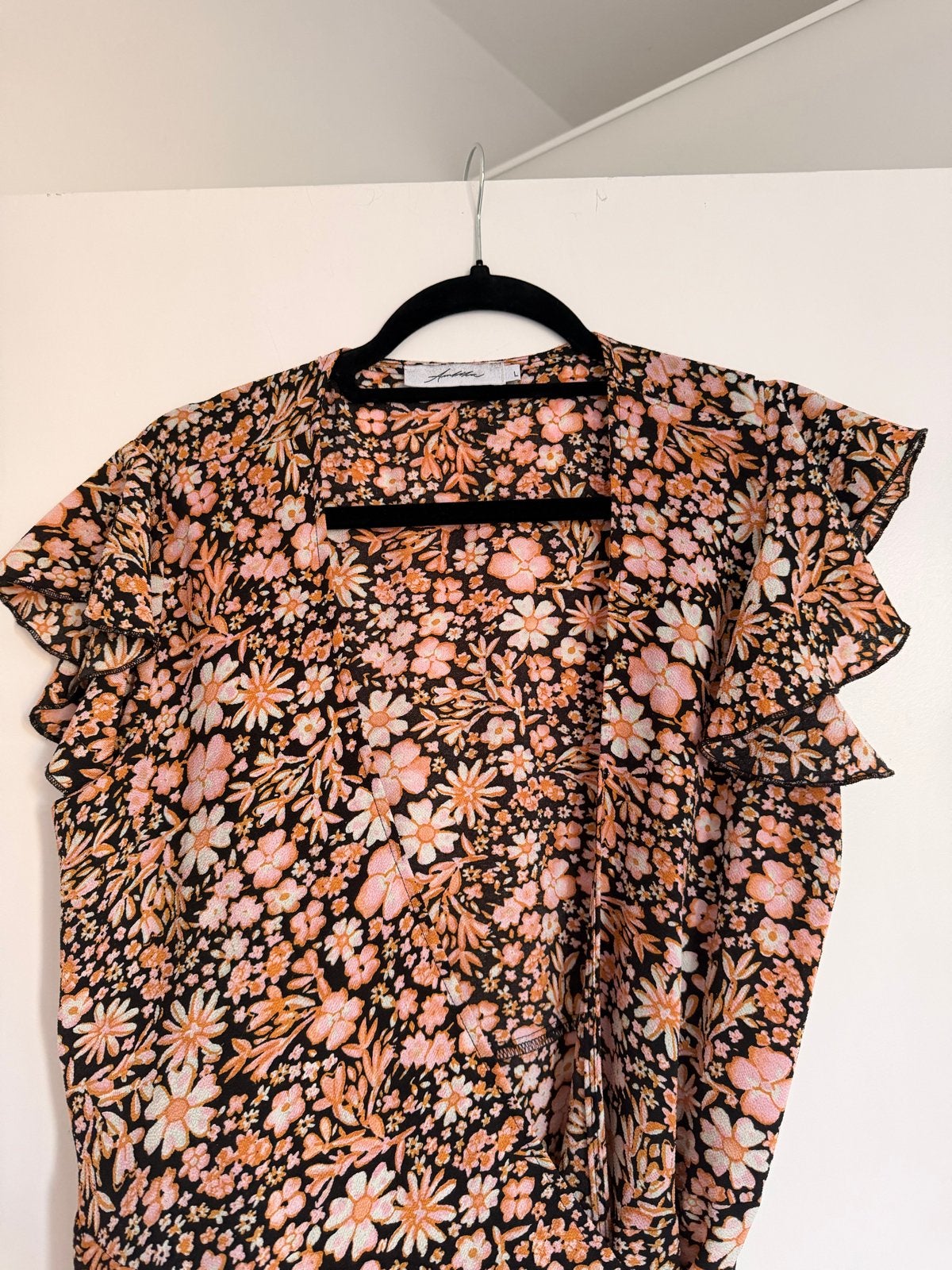 Zwarte bloemenjurk met ruches ambika maat L, Maat 38/40 (M), Zwart, Ophalen of Verzenden, Zo goed als nieuw