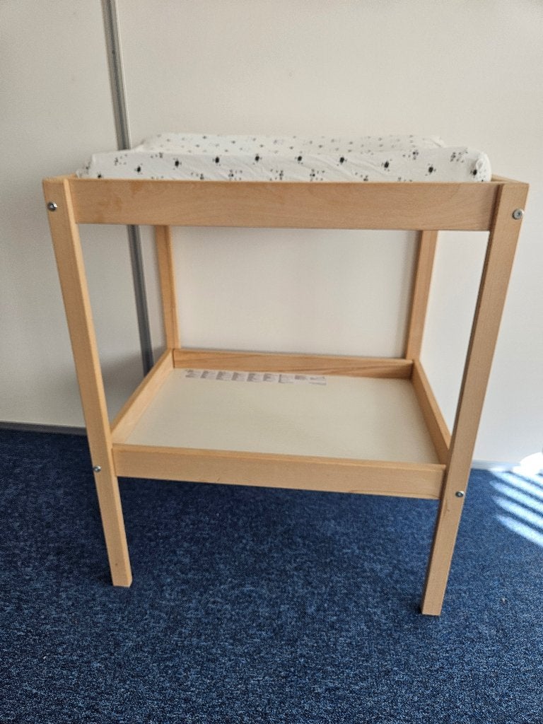 Sniglar commode ikea + verschoonkussen+ hoezen, Kinderen en Baby's, Kinderkamer | Commodes en Kasten, Minder dan 75 cm, 50 tot 70 cm
