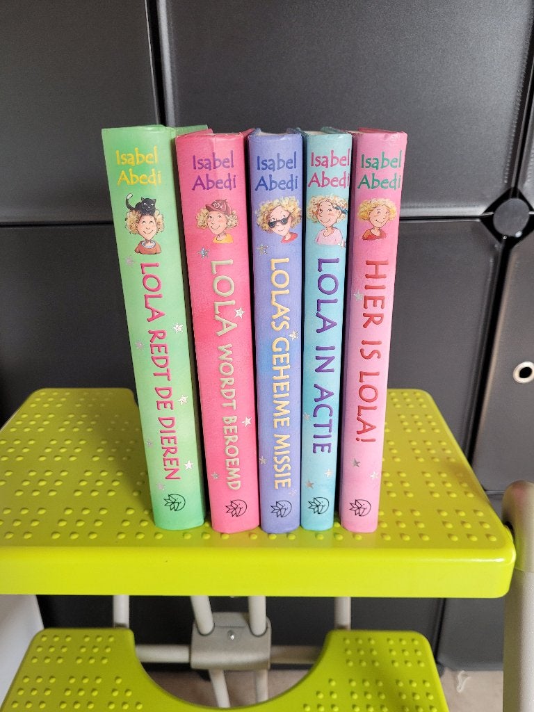 Serie Lola kinderboeken, Ophalen of Verzenden, Zo goed als nieuw