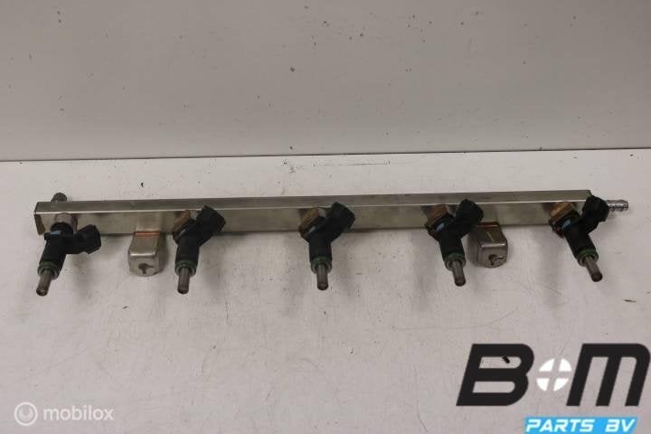 Brandstofgalerij injectoren VW benzine 07K906031C, Gebruikt