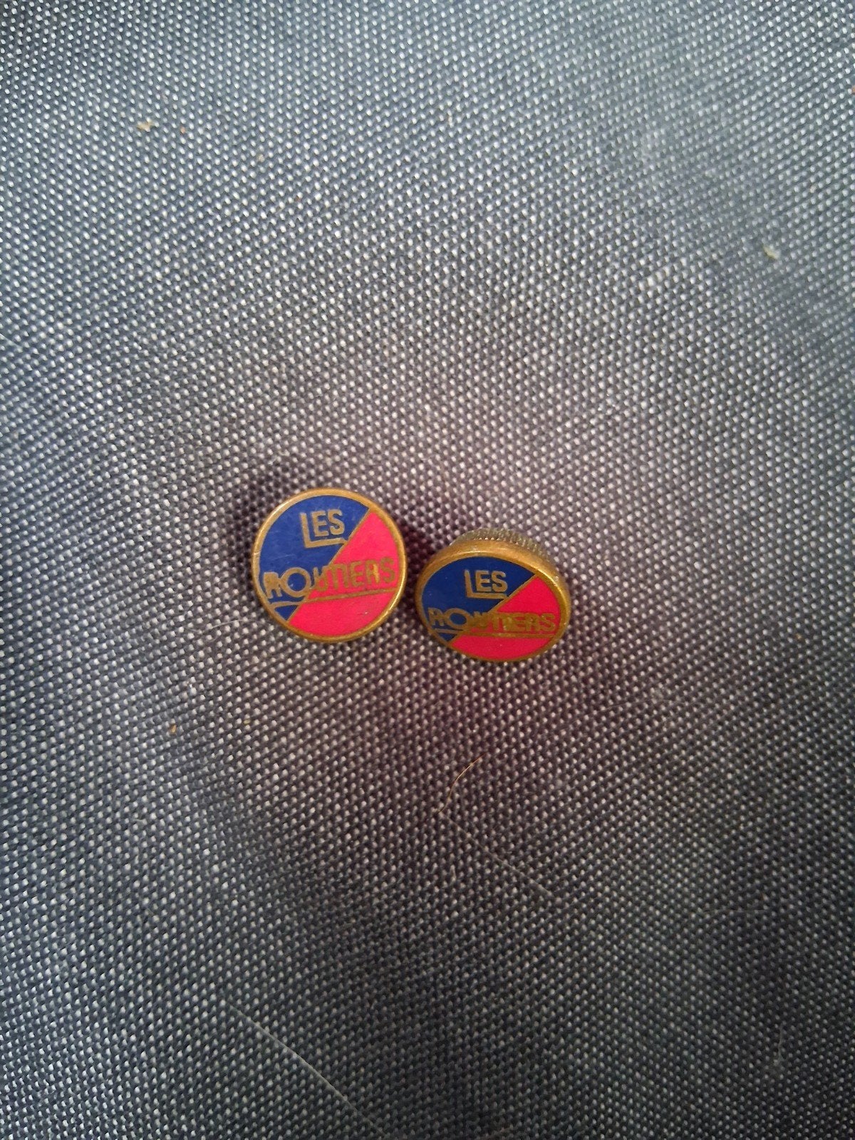 Vintage 'Les Routiers' Speldjes - Set van 2, Verzamelen, Speldjes, Pins en Buttons, Ophalen of Verzenden, Gebruikt, Overige onderwerpen