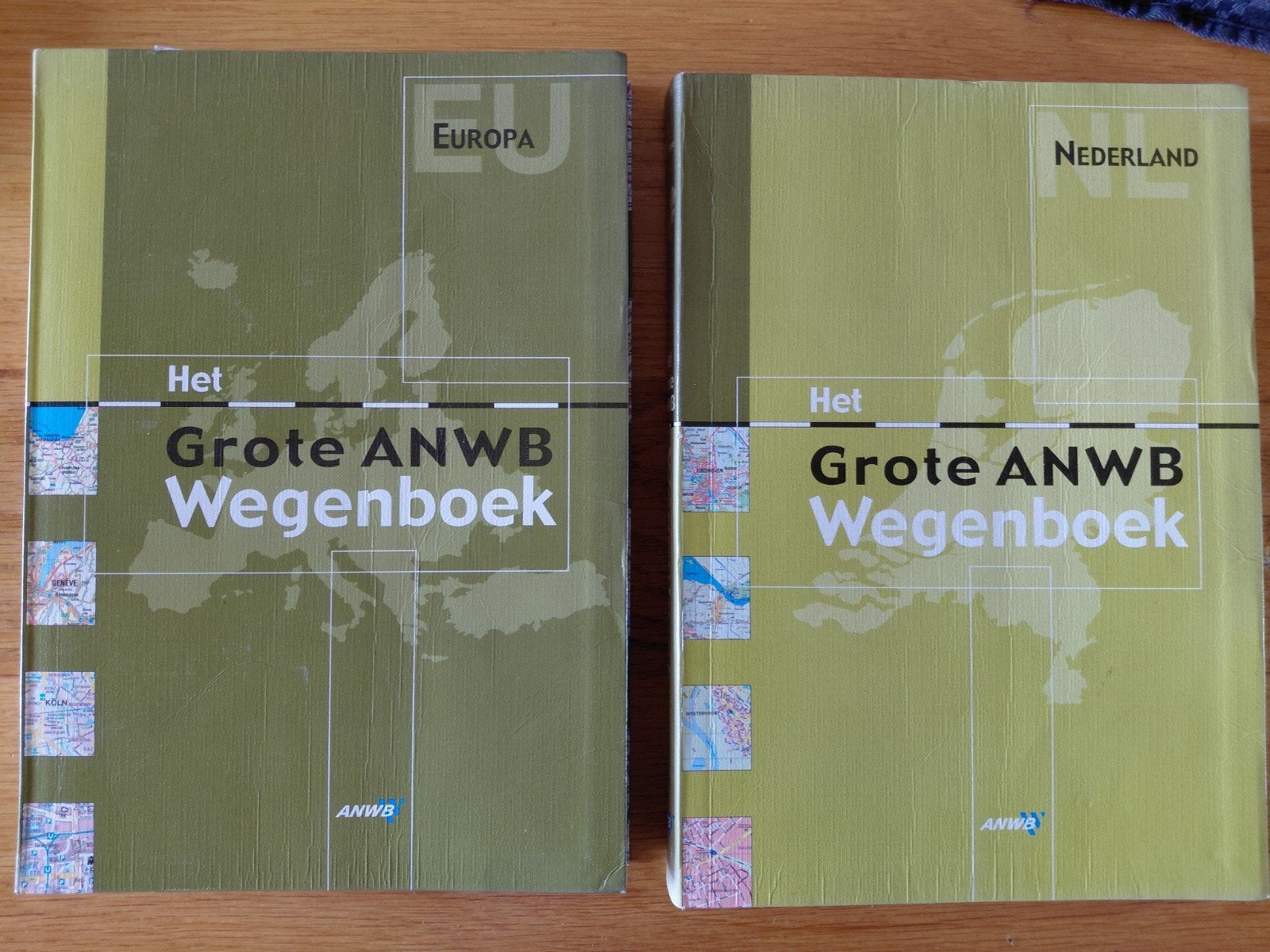 ANWB Wegenboek Europa en Nederland - Set van 2, Gelezen, 2000 tot heden, Ophalen of Verzenden, Landkaart