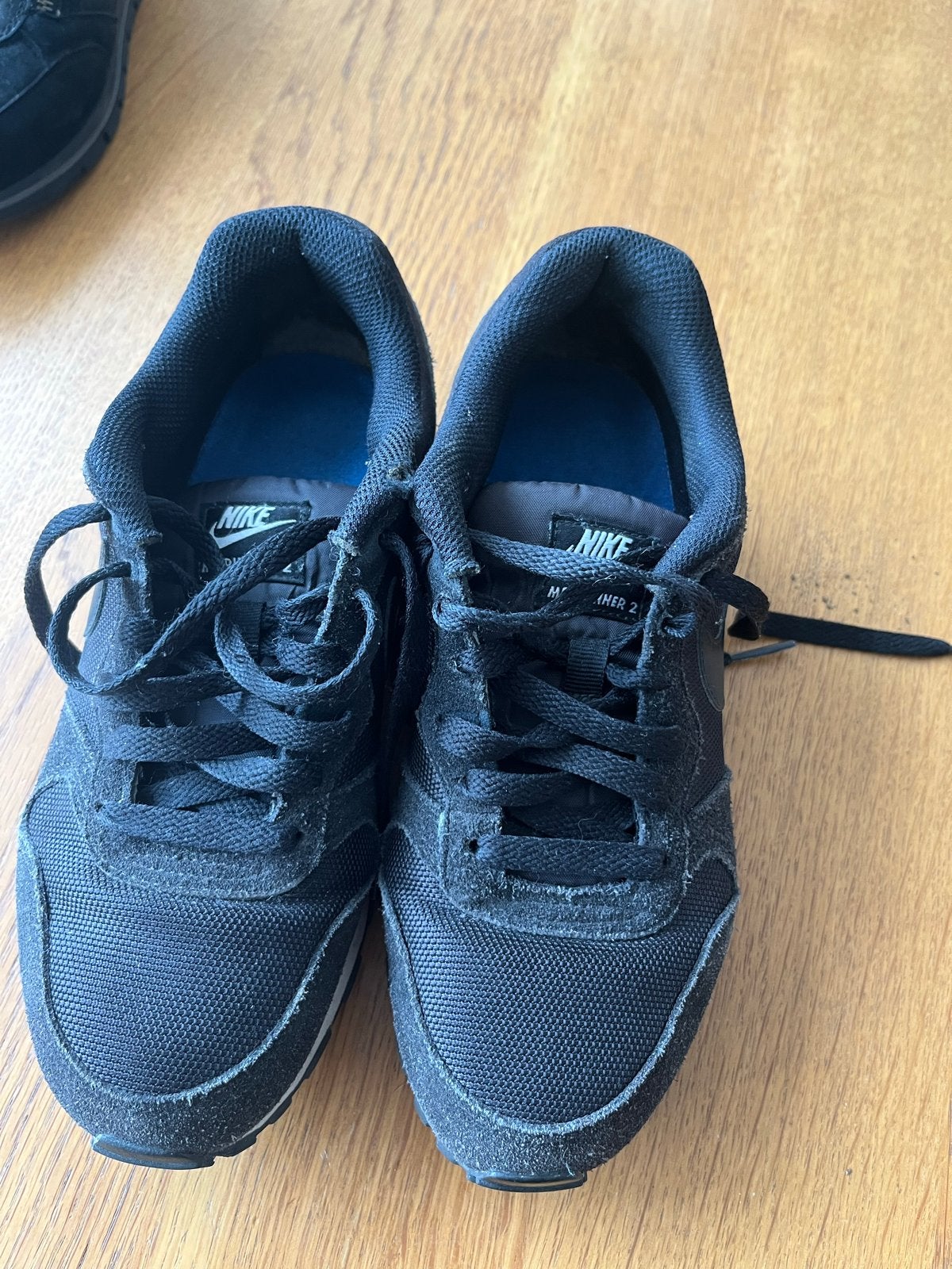 Nike MD Runner 2 sneakers - Zwart, Kleding | Dames, Schoenen, Ophalen, Gedragen, Zwart, Sneakers of Gympen