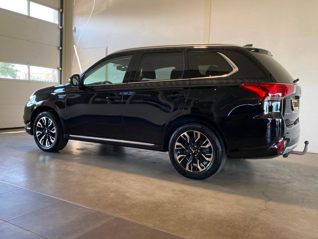 Mitsubishi Outlander 2.0 PHEV Trekhaak, 1998 cc, 4 cilinders, Zwart, Bedrijf