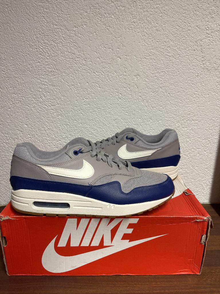 Nike Air Max 1 Atmosphere Grey Deep Royal Blue Maat 41, Blauw, Nike, Ophalen of Verzenden, Sneakers of Gympen