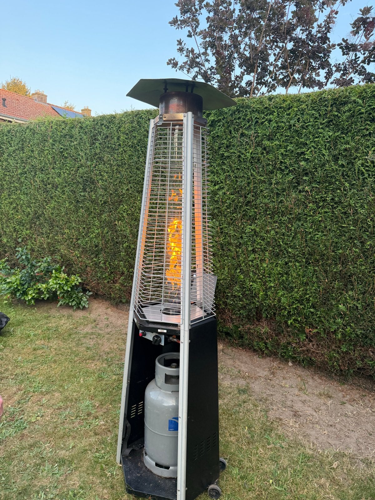 Terrasverwarmer op gas met gasfles (leeg) en regenhoes, Ophalen, Gebruikt, Gas, Vloer