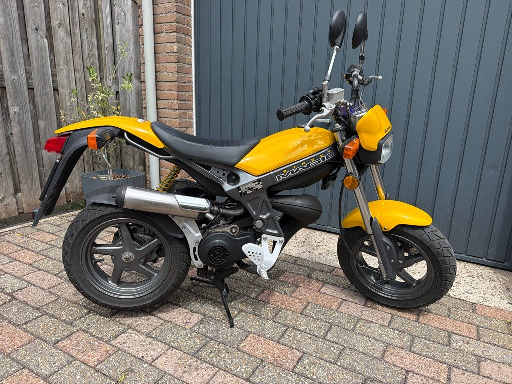 Suzuki streetmagic 50cc, Gebruikt, Maximaal 45 km/u, Ophalen of Verzenden
