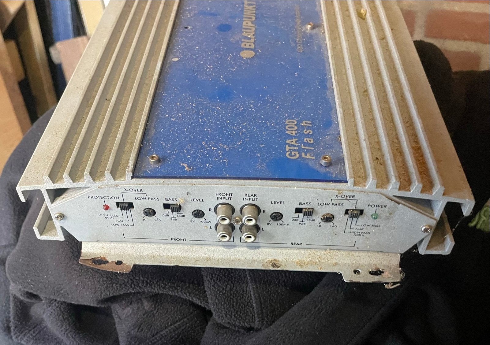 Blaupunkt GTA 400 Flash 4/3/2-kanaals 600watt versterker, 120 watt of meer, Ophalen, Overige merken, Gebruikt