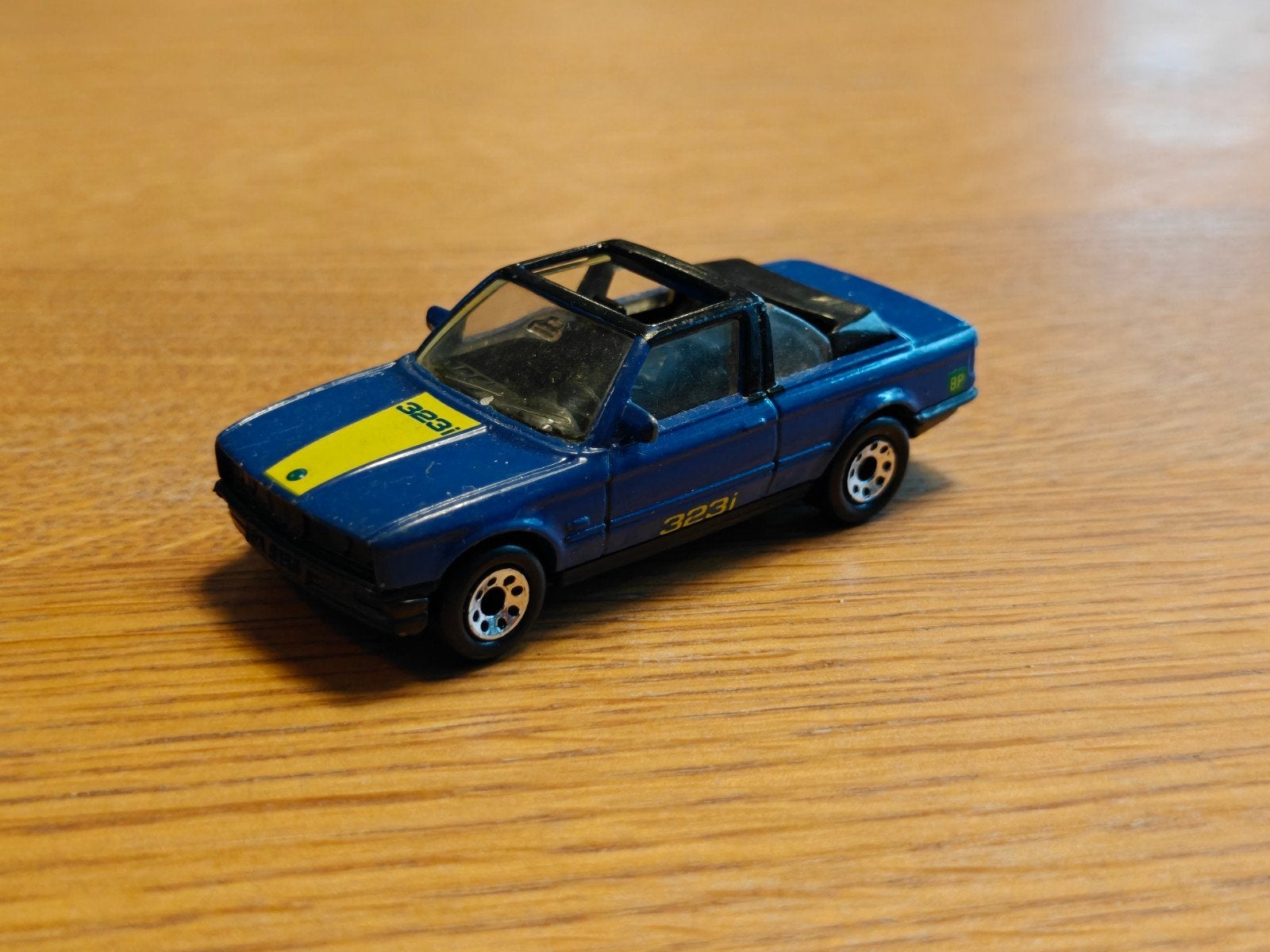 Matchbox BMW 323i Cabrio BP BLAUW, Ophalen of Verzenden, Zo goed als nieuw, Auto, Matchbox