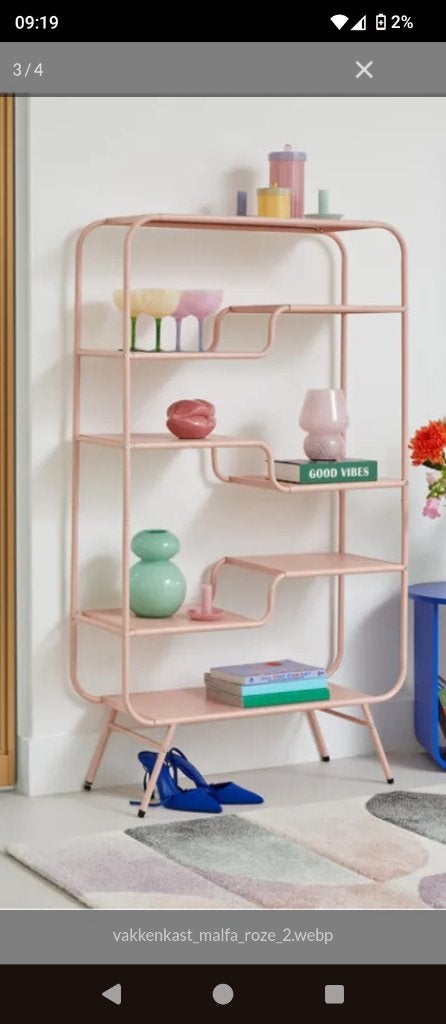 Roze wandrek / wandkast, Ophalen, Zo goed als nieuw
