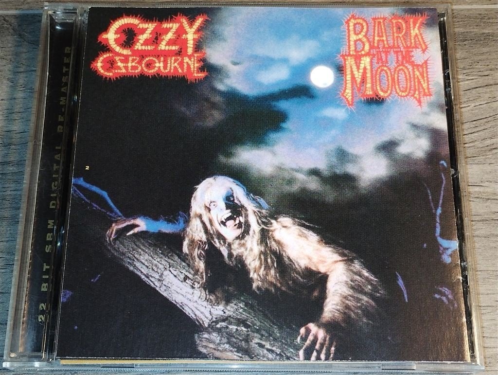 Ozzy Osbourne - Bark At The Moon [22 Bit Remastered], Ophalen of Verzenden, Zo goed als nieuw