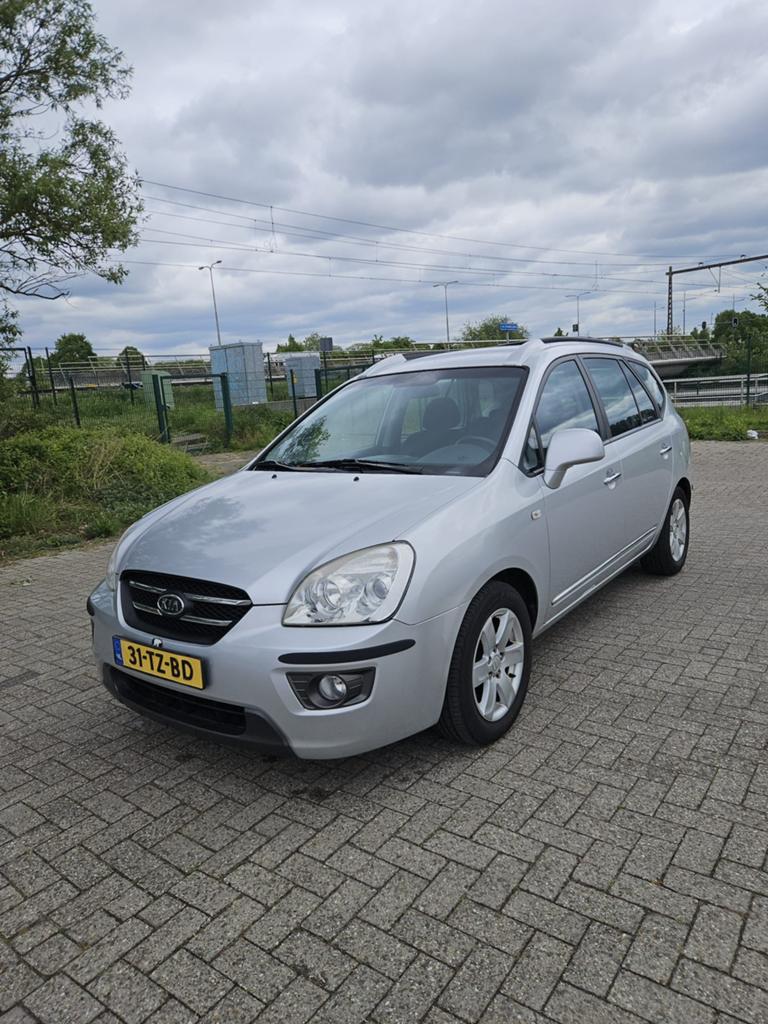 Kia Carens 2.0 Cvvt 5-ZIT 2007 Grijs, Voorwielaandrijving, 1998 cc, 4 cilinders, 700 kg