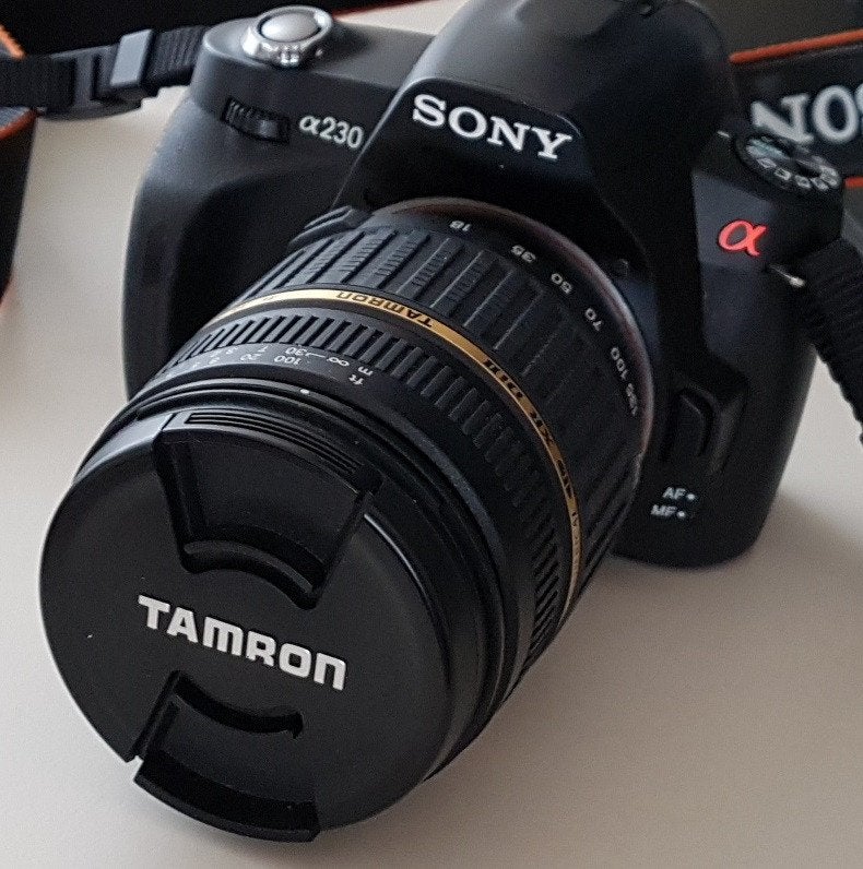 DSLR Sony Alpha230 met Tamron 18-200 en tas, Ophalen, Gebruikt, Spiegelreflex, 10 Megapixel