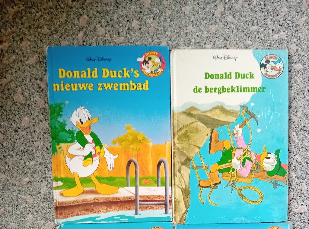 Disney Boekenclub boekjes Donald Duck 2 delen, Ophalen of Verzenden, Donald Duck, Gebruikt, Beeldje of Figuurtje