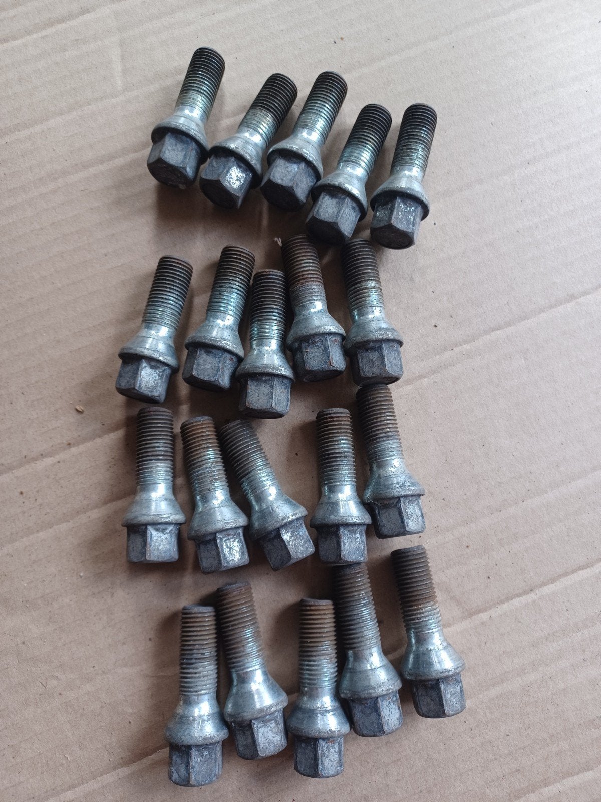 Wielbouten voor Opel Vivaro - Set van 20stuks, Ophalen of Verzenden, Gebruikt, Opel