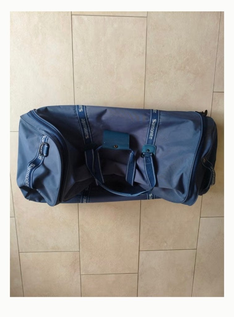 Te koop nieuwe reistas van Samsonite, Sieraden, Tassen en Uiterlijk, Tassen | Reistassen en Weekendtassen, 30 cm of meer, Blauw