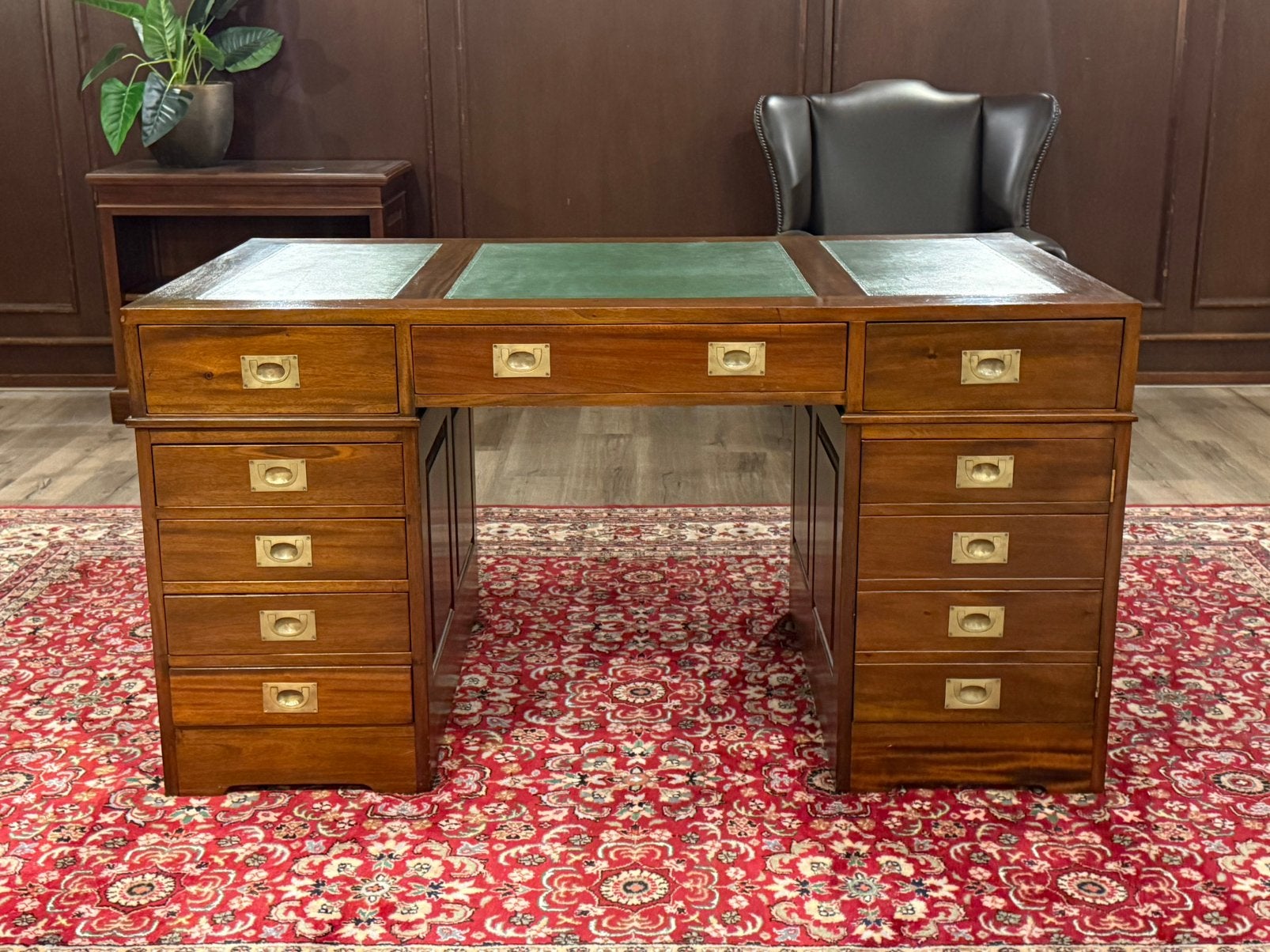 Klassiek Engels bureau #676, Huis en Inrichting, Bureaus, 150 cm, Hout, Bruin, Ophalen of Verzenden