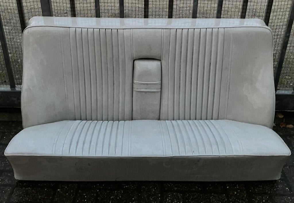Wit skai achterbank Volvo 142 i.g.st. modeljr 1968 of 1969., Auto-onderdelen, Interieur en Bekleding, Ophalen, Gebruikt, Volvo
