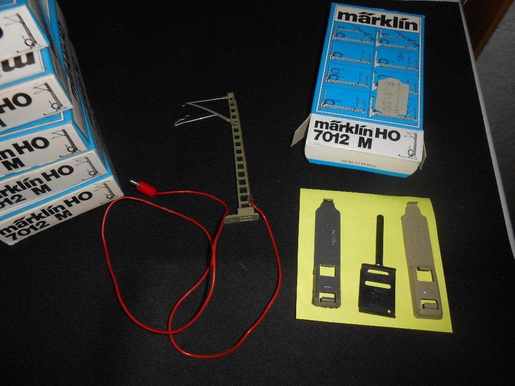Märklin 7012  aansluitmasten voor de bovenleiding, ovp, Gelijkstroom of Wisselstroom, Overige typen, Ophalen of Verzenden, Zo goed als nieuw