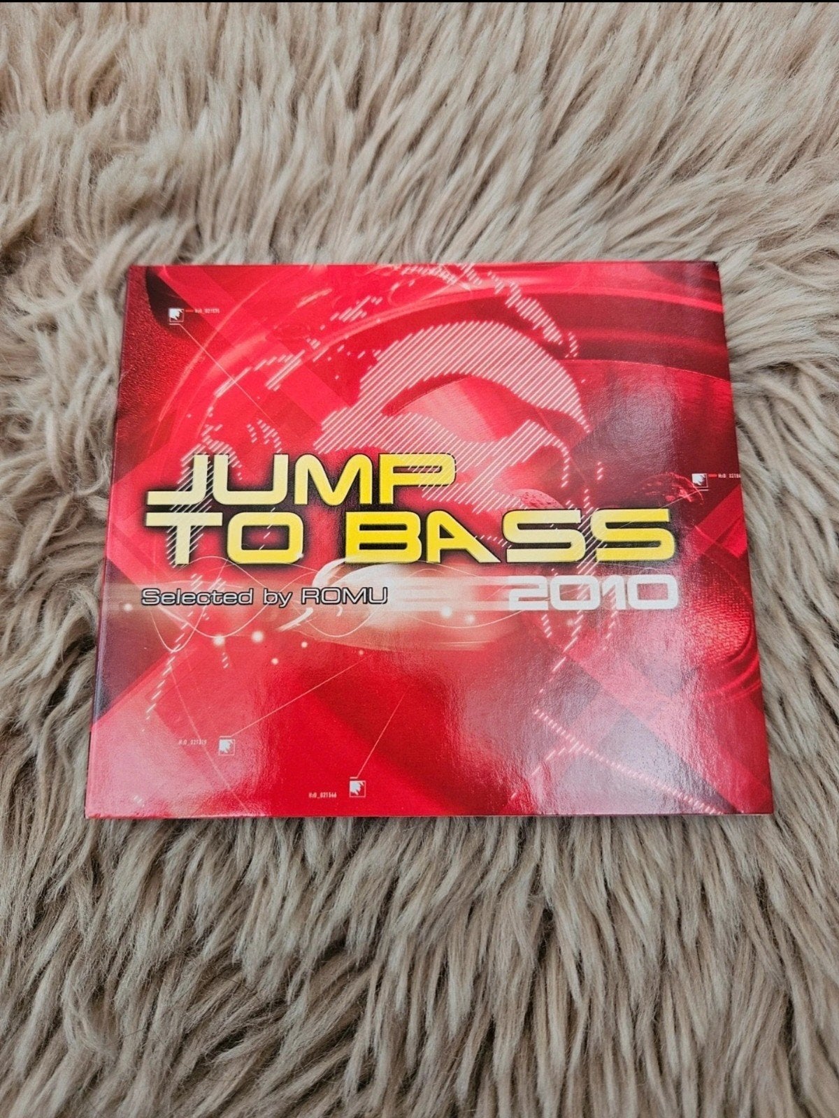 Jump To Bass 2010, Ophalen of Verzenden, Zo goed als nieuw