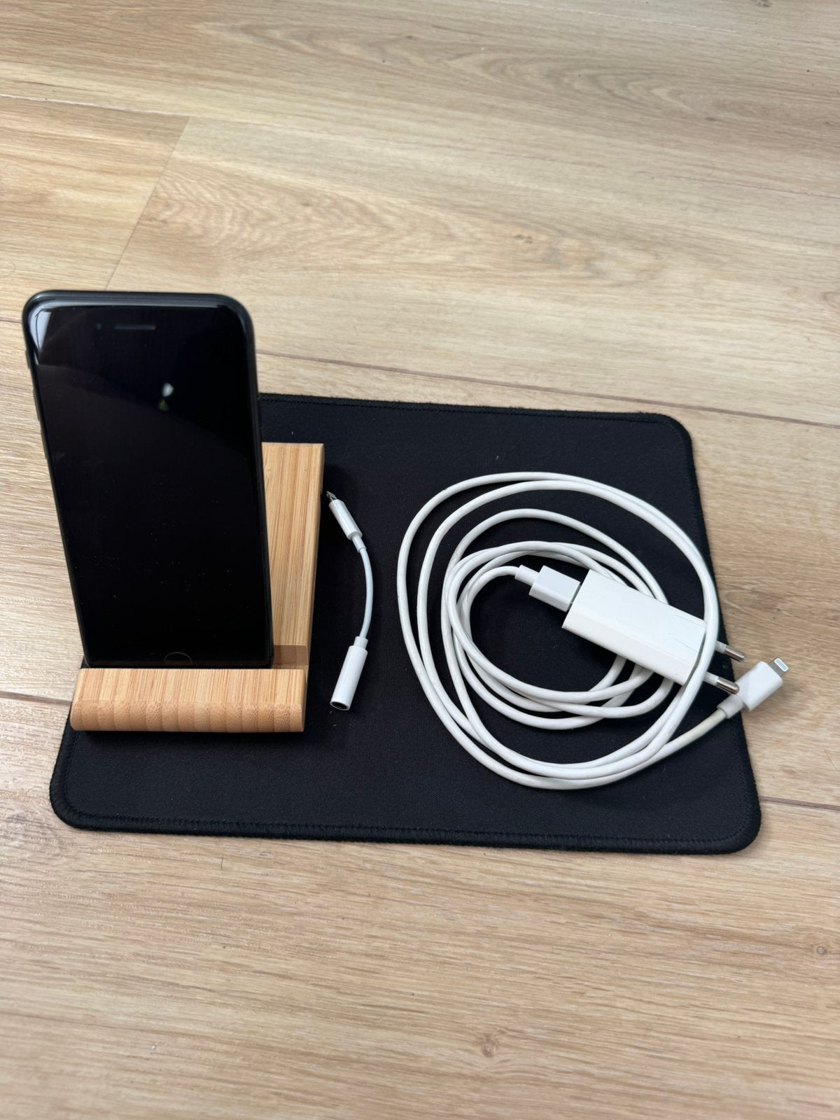 Iphone se 2020 PERFECTE CONDITIE +hoes+oplader, Telecommunicatie, Mobiele telefoons | Apple iPhone, Ophalen, Zo goed als nieuw