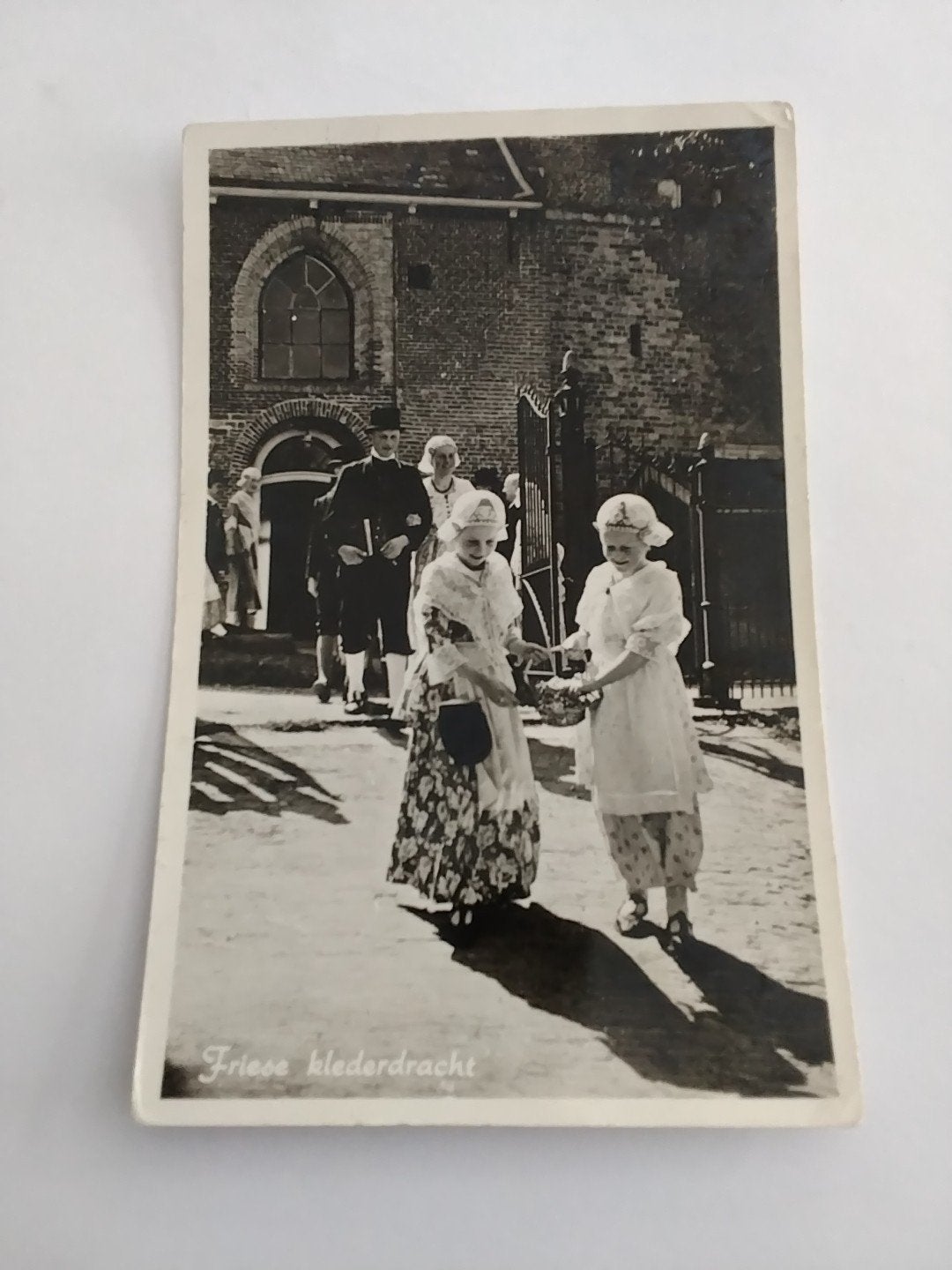 FRIESE KLEDERDRACHT. 1958, Ophalen of Verzenden, 1940 tot 1960, Klederdracht