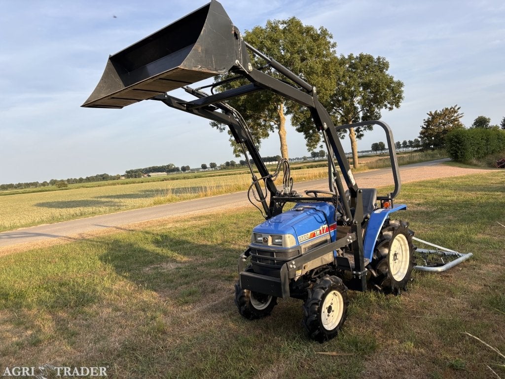 Diverse minitractoren met voorlader op voorraad, Iseki / Kubota, -, -, Voertuig of Aanhanger