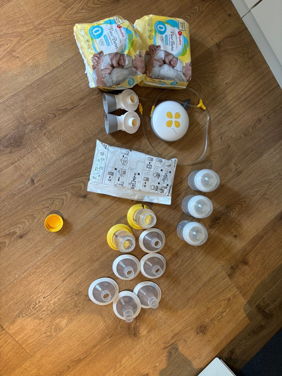 Kolfapparaat Medela met toebehoren, Ophalen, Zo goed als nieuw, Borstkolf