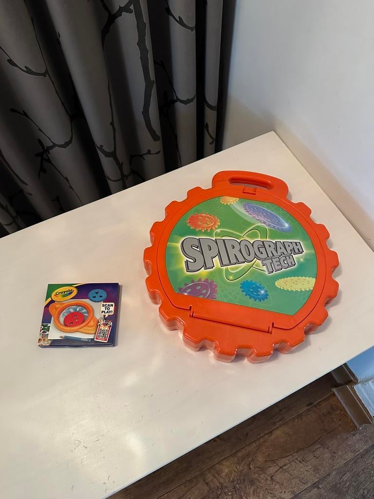 Spirograph Tech set met gratis kleine meeneemset van mc, Kinderen en Baby's, Speelgoed | Educatief en Creatief, Ophalen of Verzenden