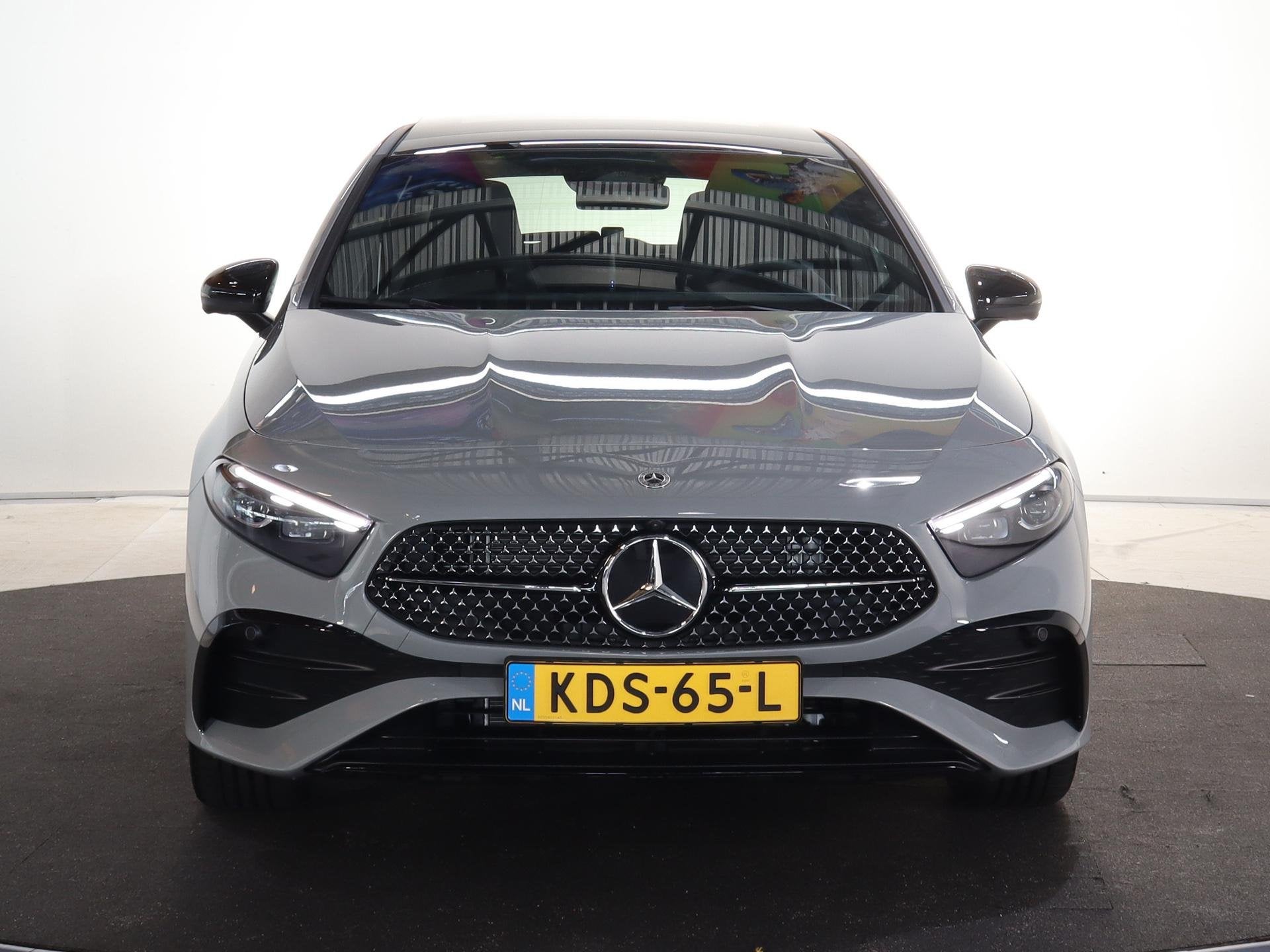 Mercedes-Benz A-klasse 250e Business Solution AMG | Panorama, Auto's, Mercedes-Benz, Automatische klimaatregeling, 4 cilinders