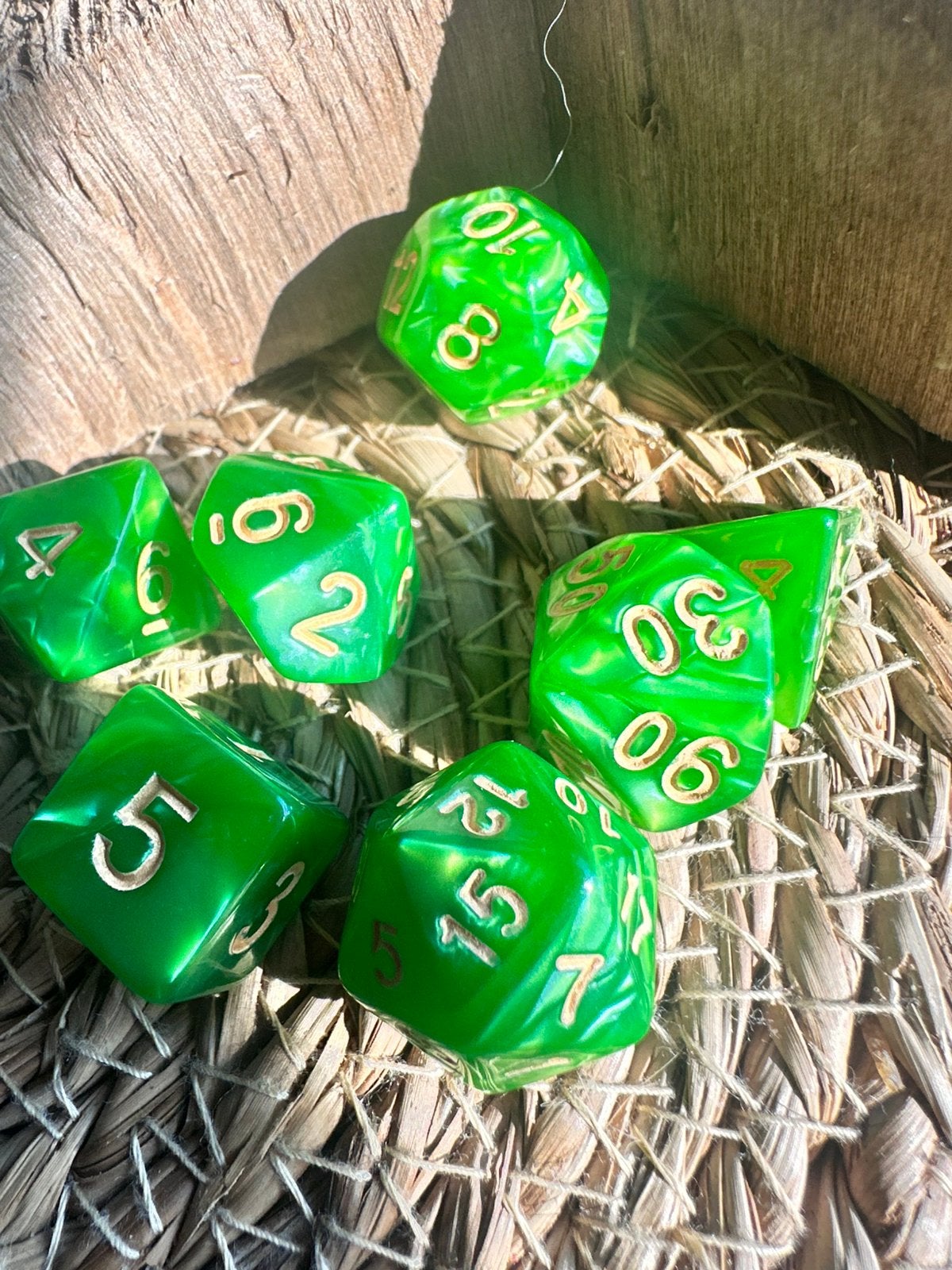 DND dice / Metallic groen / dobbelstenen / Dungeons& dragons, Ophalen of Verzenden, Nieuw, Overige soorten