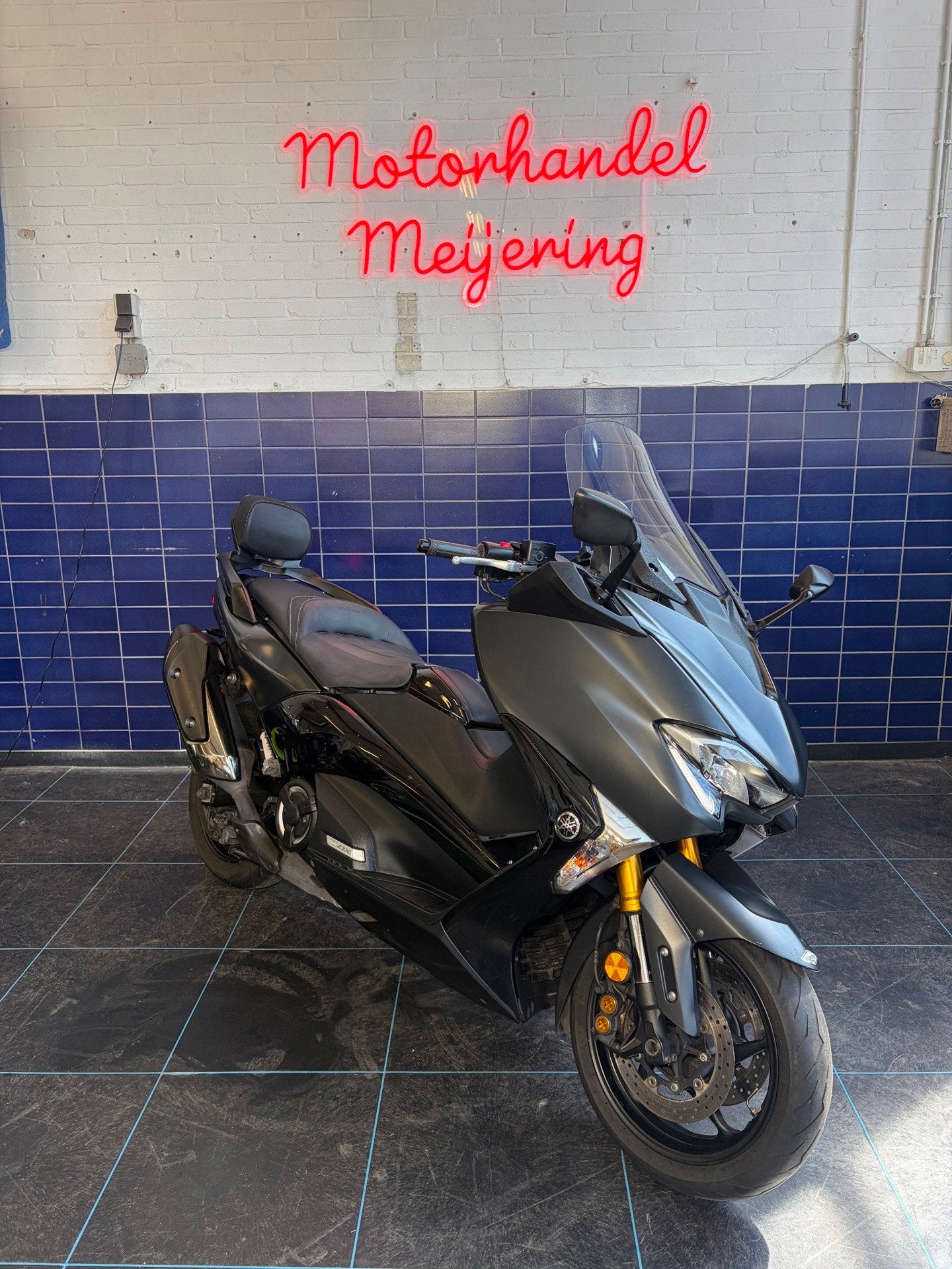Yamaha Scooter TMAX DX ABS *Grote beurt/Nieuwe banden, Motoren, Motoren | Yamaha, Bedrijf, Traction Control, 12 t/m 35 kW, Scooter