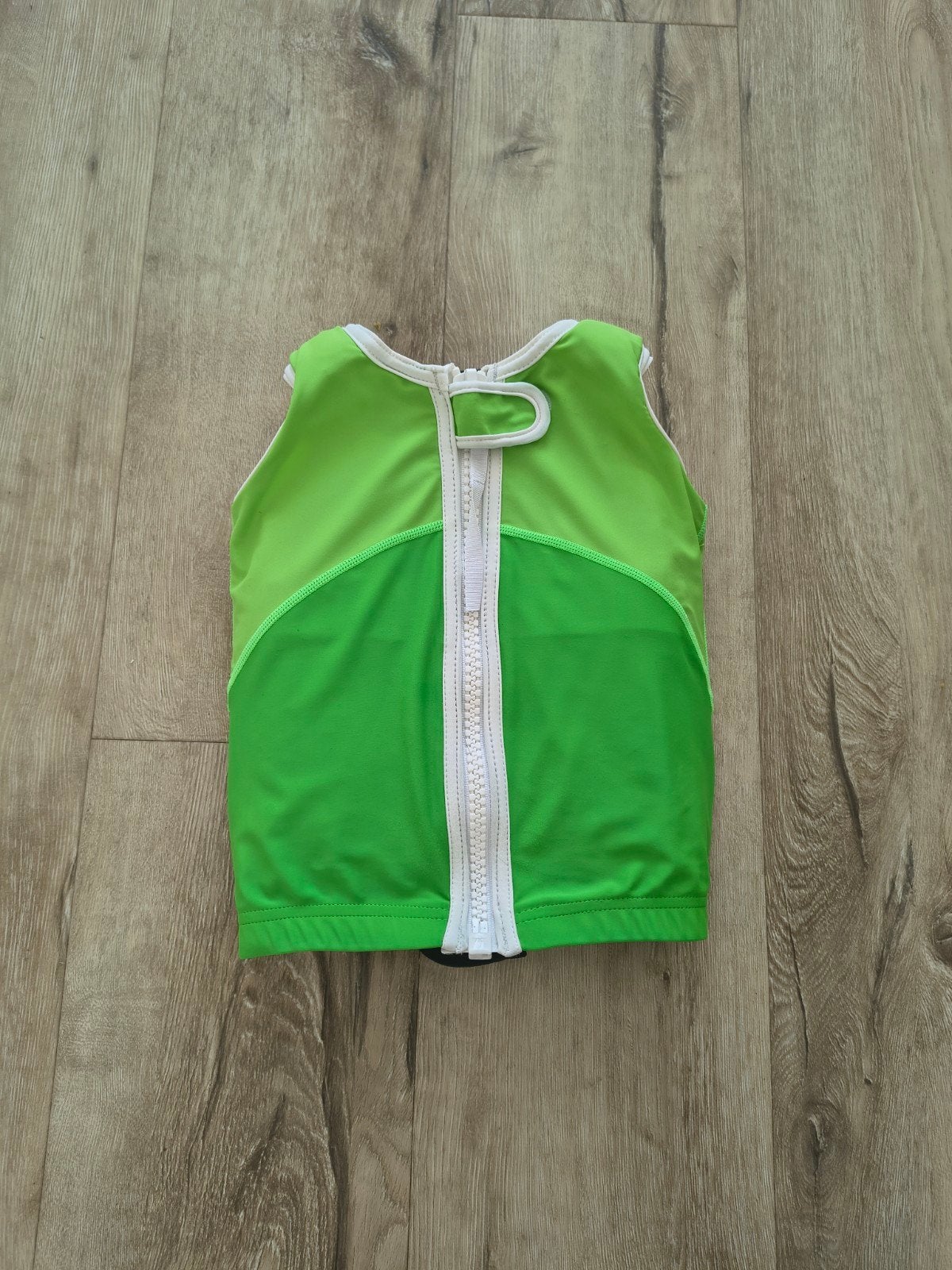 Prachtig groen kinder zwemvest, drijfvest zwemles, maat M., Ophalen of Verzenden, Zwem-accessoire, Onb, Jongen of Meisje